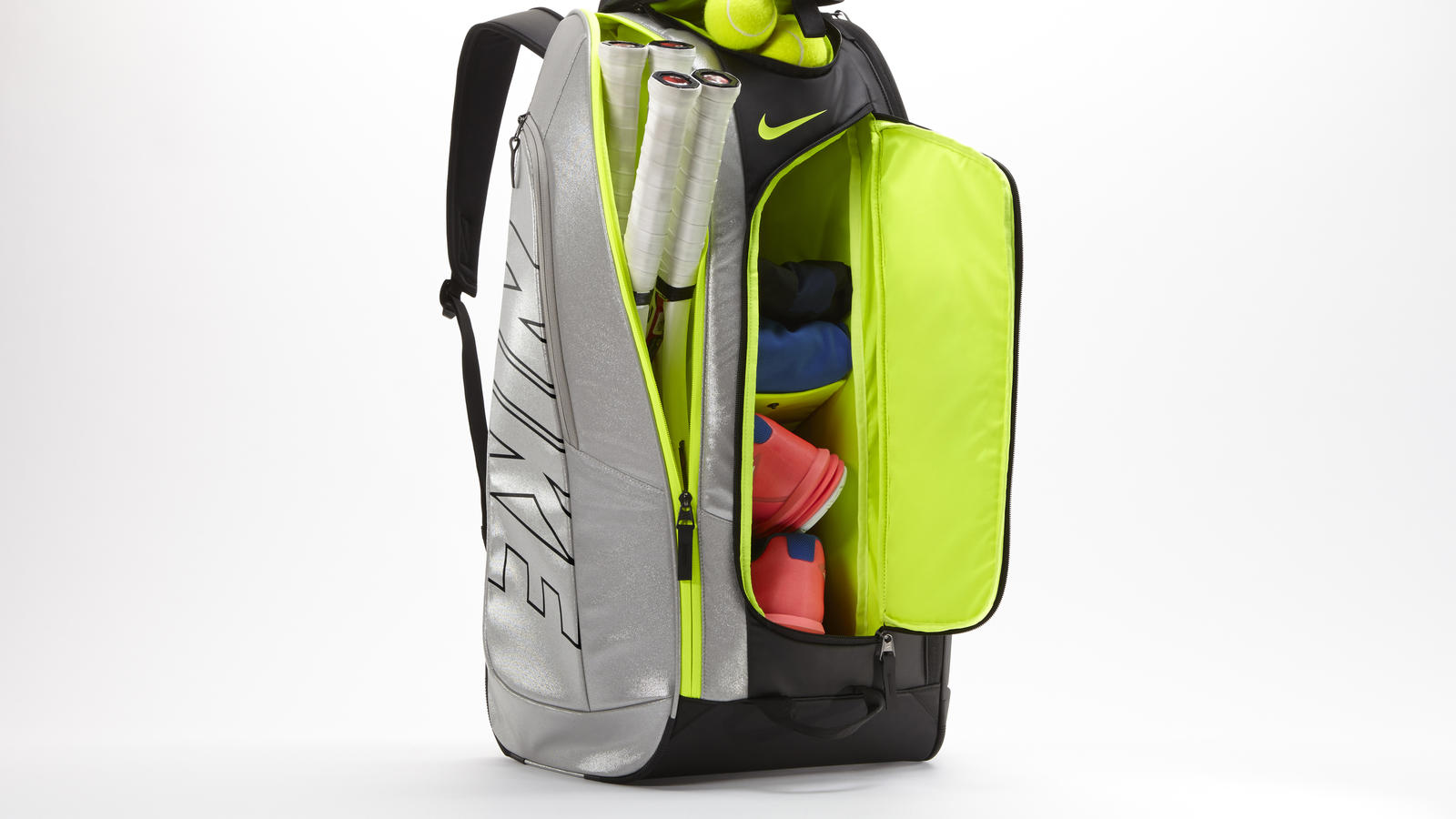 The Must-Have Tennis Bag: Nike Court Tech 1 | TENNIS EXPRESS BLOG