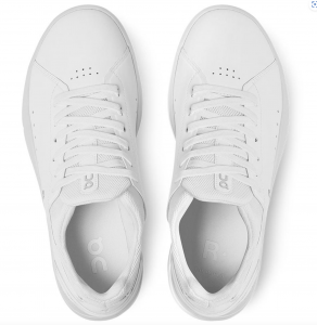 THE ROGER Advantage Women's Shoe by On - Tennis-inspired design meets all-day comfort with clean lines, minimal stitching, and vegan leather.